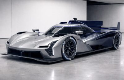 Cadillac a prezentat conceptul V-One un hypercar hibrid cu 830 de cai putere