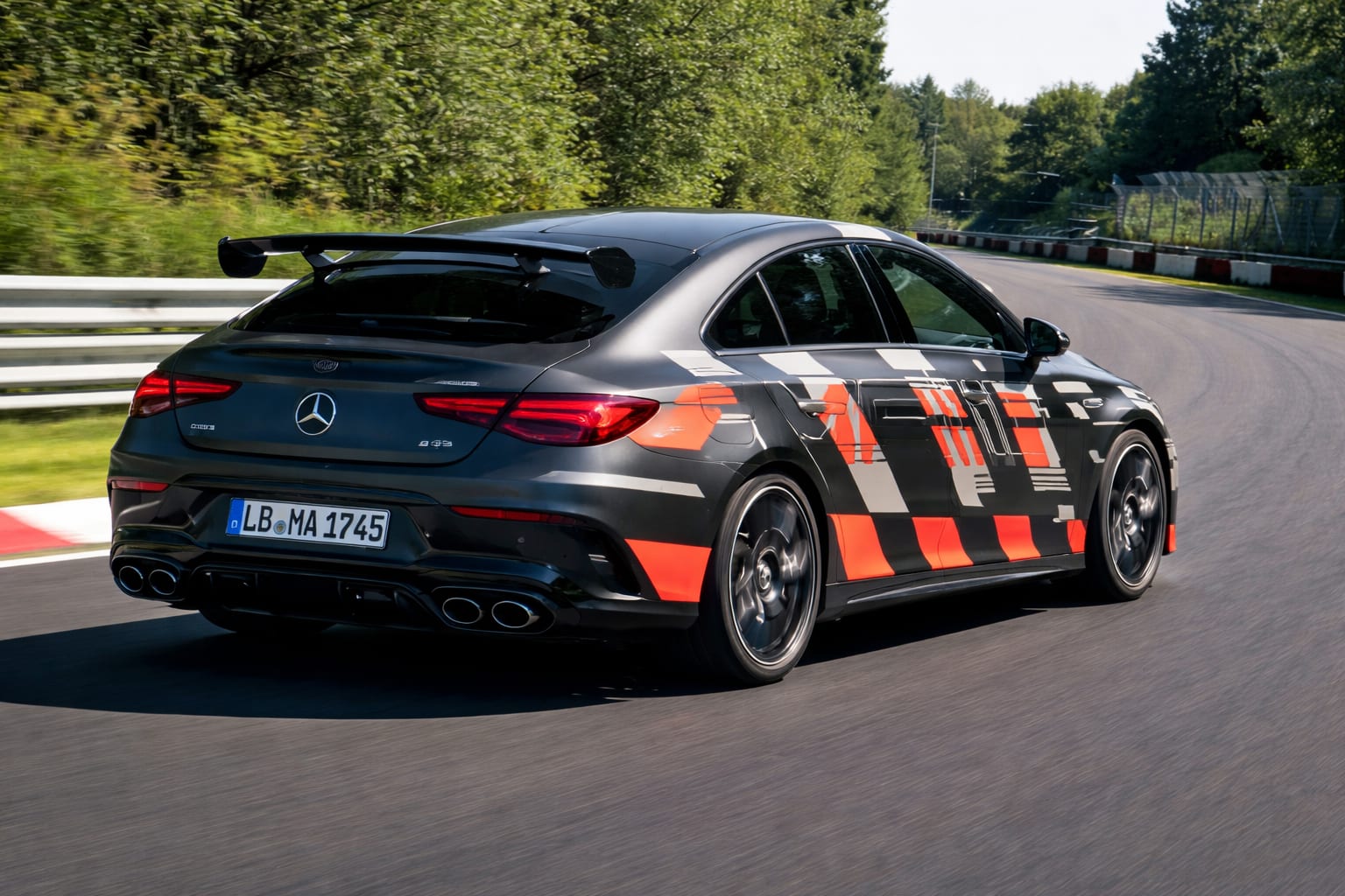 Mercedes-AMG CLA 45 a scos 7 minute și 32,070 secunde pe Nürburgring