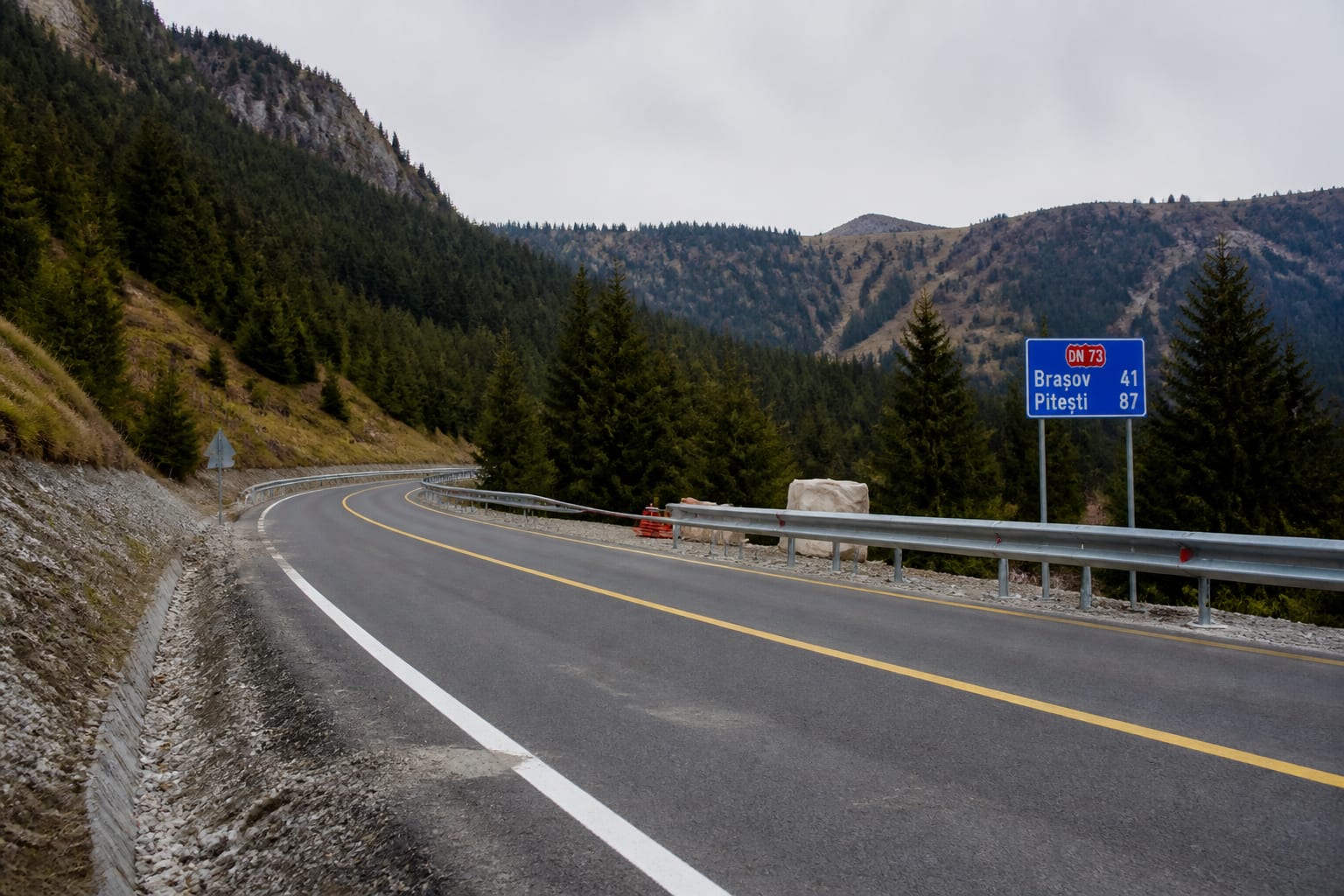 Modernizarea DN 73 Câmpulung-Brașov este aproape de final, cu un lot la 99% și celălalt la 80% execuție