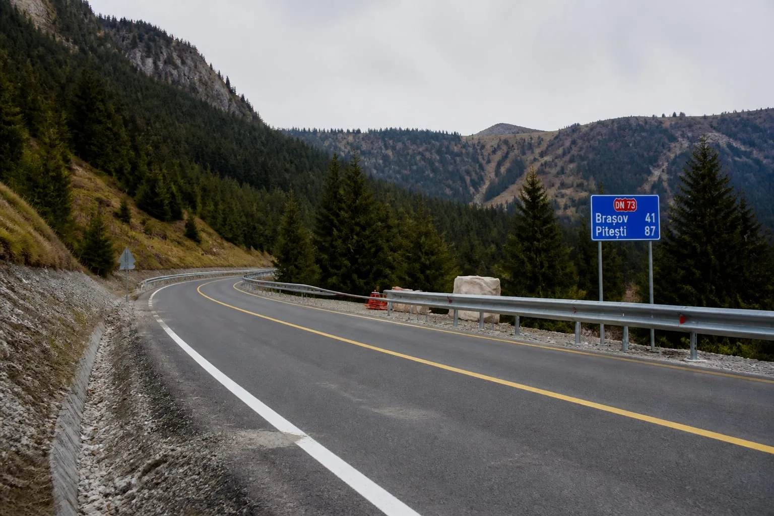 Modernizarea DN 73 Câmpulung-Brașov este aproape de final, cu un lot la 99% și celălalt la 80% execuție