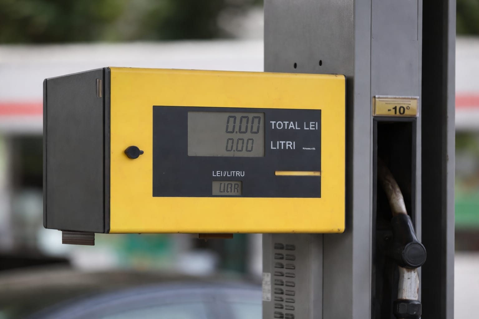 Motorina standard a depășit 10,5 lei pe litru în stațiile din București