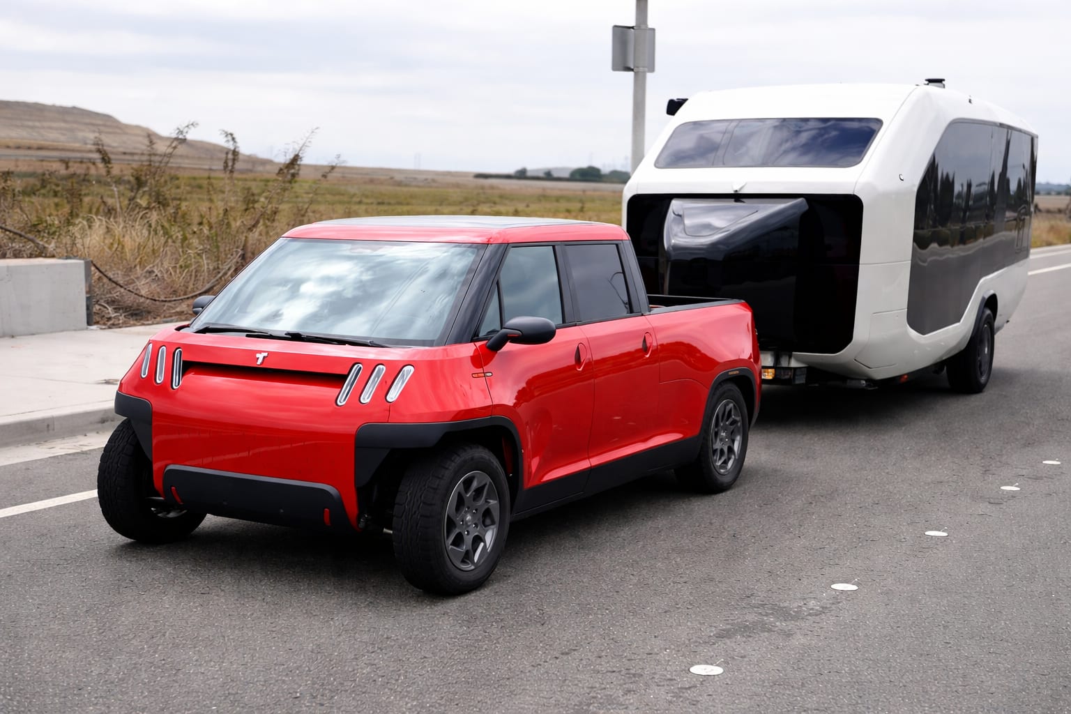 Pickup-ul electric Telo MT1 poate tracta mai mult decât un Cybertruck standard
