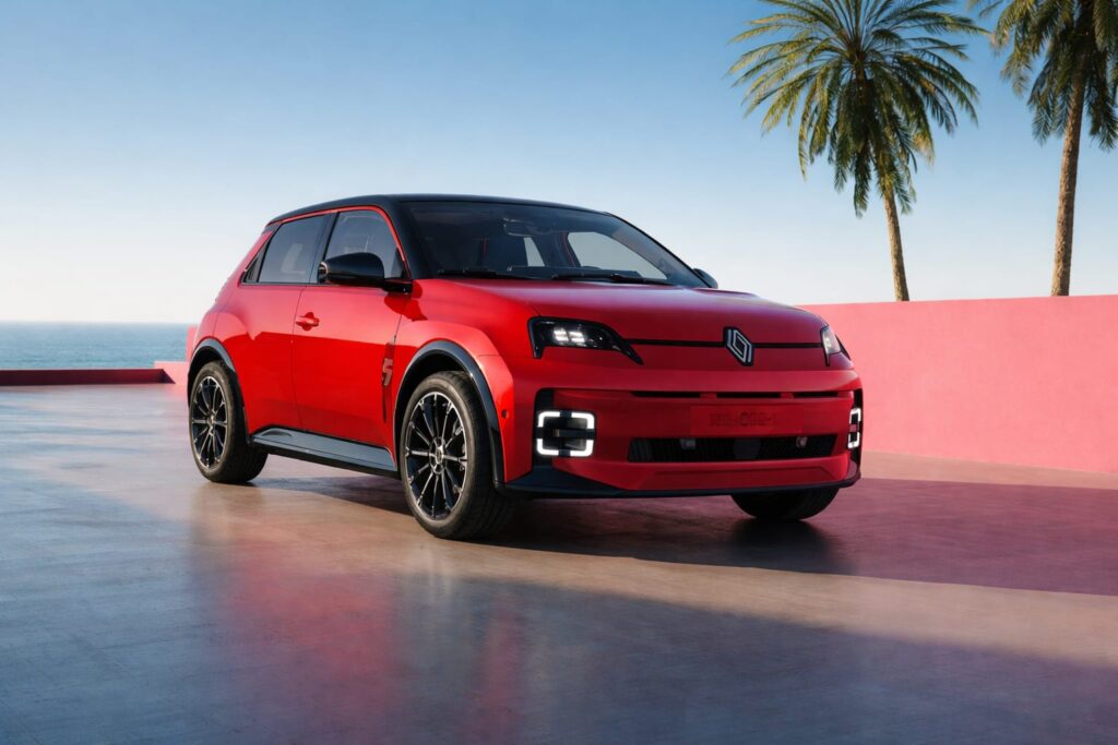 Renault 5 E-Tech are acum autonomie mai mare și o nouă versiune de bază