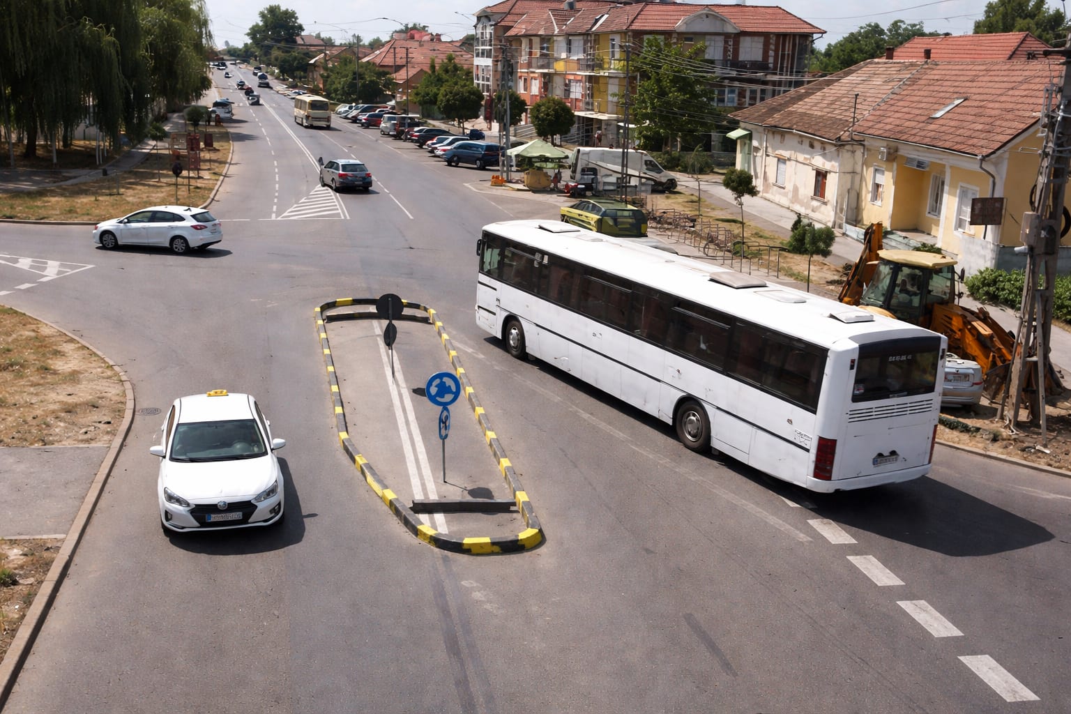 Un nou sens giratoriu din Carei blochează camioanele și autobuzele