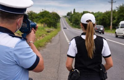 Viteză record pe A3: un șofer prins cu 212 km/h a rămas fără permis pentru 120 de zile