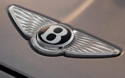 Bentley renunță la obiectivul electric din 2030 și păstrează modelele plug-in hybrid
