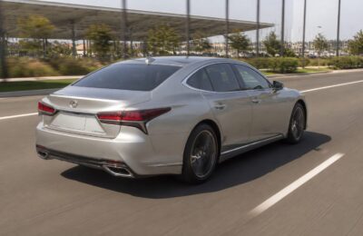 Lexus LS 500 pierde 40,3% din valoare în cinci ani, potrivit estimării iSeeCars, față de 54% pentru categoria sa