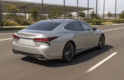 Lexus LS 500 pierde 40,3% din valoare în cinci ani, potrivit estimării iSeeCars, față de 54% pentru categoria sa