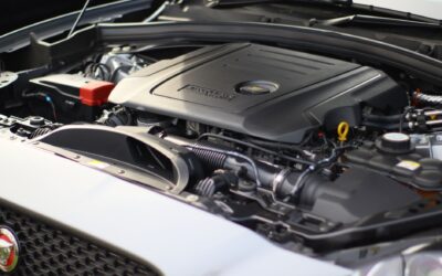Mitsubishi 8A80 a fost primul V8 pe benzină cu injecție directă vândut în serie. Pe ce modele a ajuns