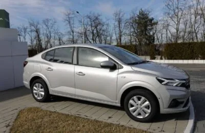 Dacia Sandero poate necesita calibrarea camerei la înlocuirea parbrizului. Ce trebuie verificat la service